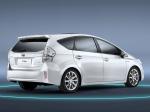 Toyota Prius + 2011 года